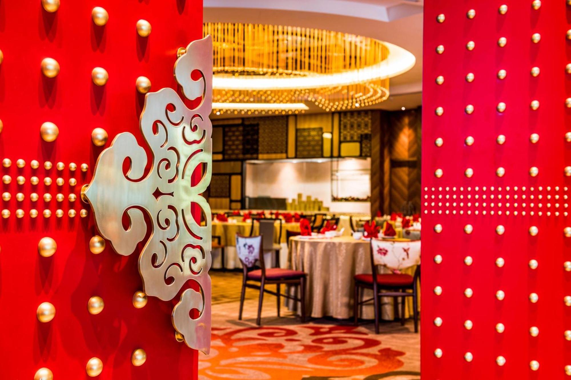 Le Meridien Putrajaya Ngoại thất bức ảnh The interior of the restaurant