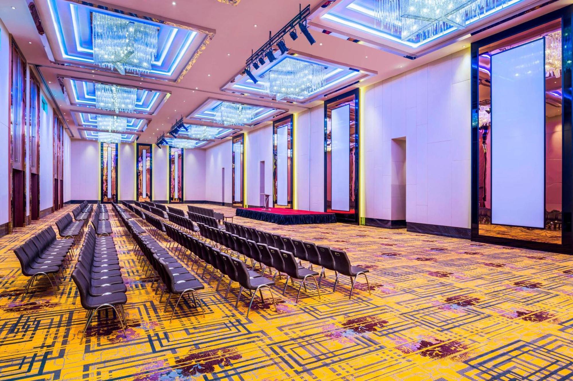 Le Meridien Putrajaya Ngoại thất bức ảnh The Grand Ballroom