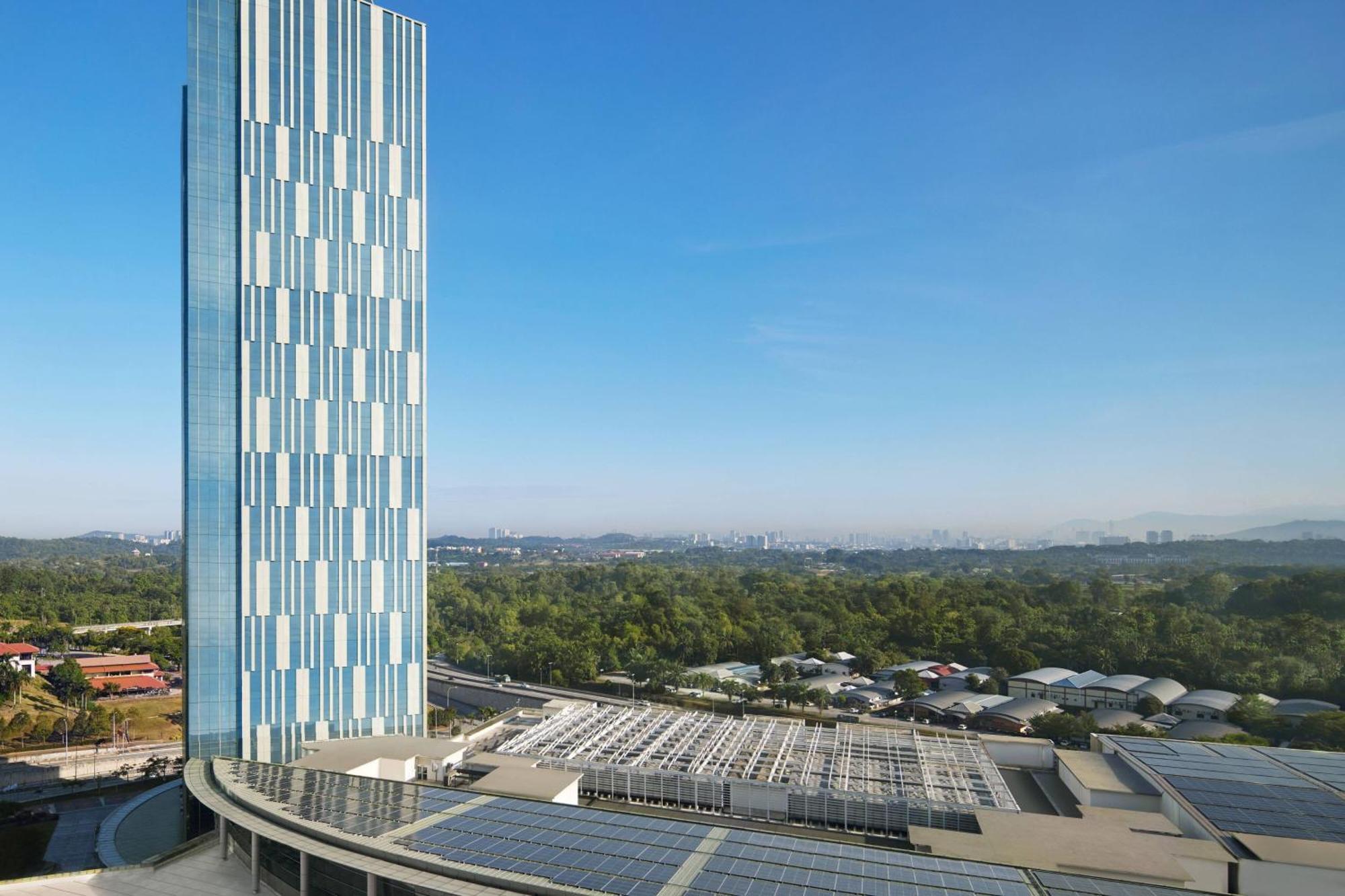 Le Meridien Putrajaya Ngoại thất bức ảnh The proposed tower