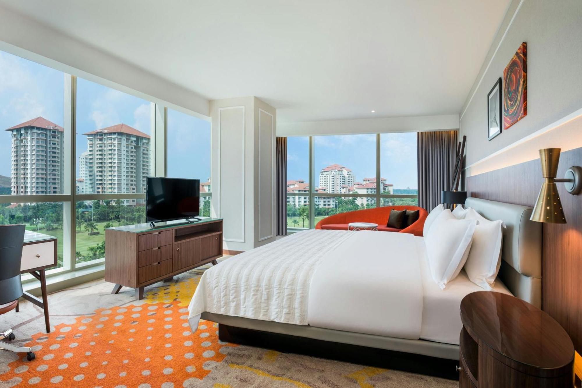 Le Meridien Putrajaya Ngoại thất bức ảnh Deluxe Suite